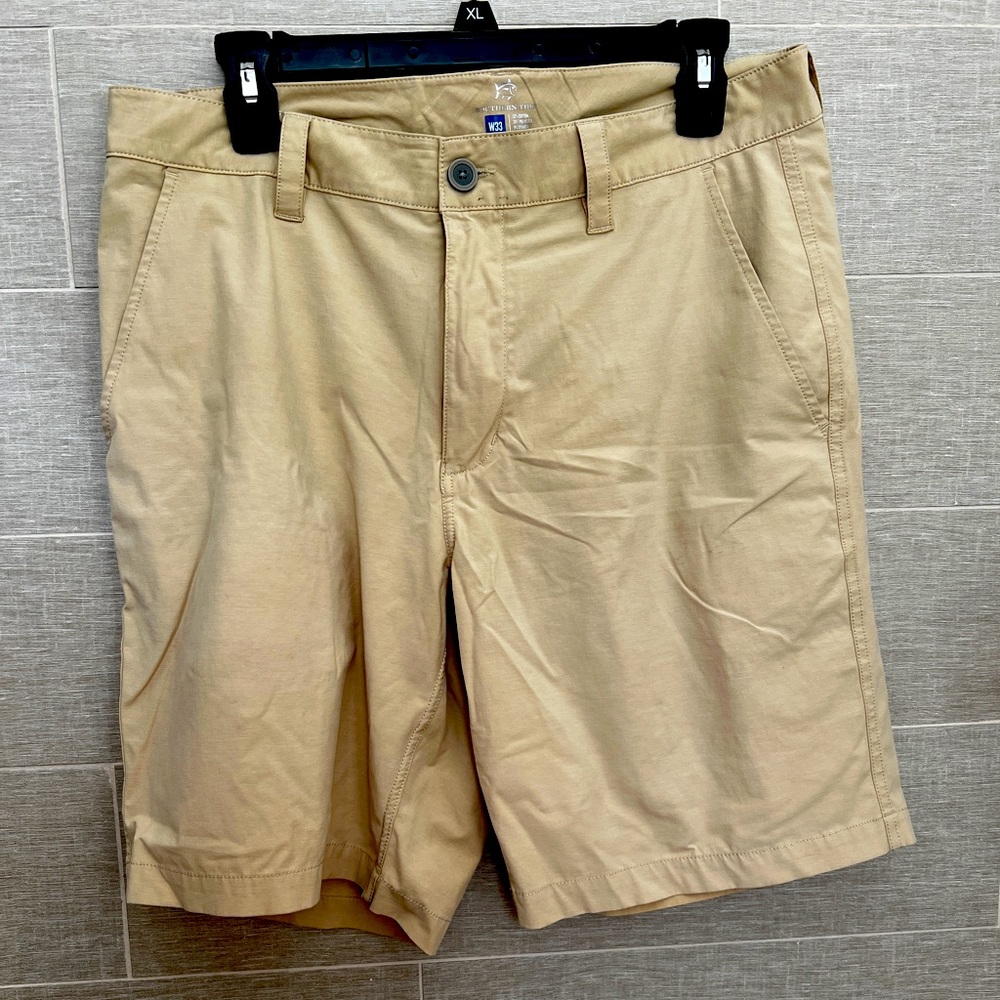 Southern Tide khaki shorts size 33